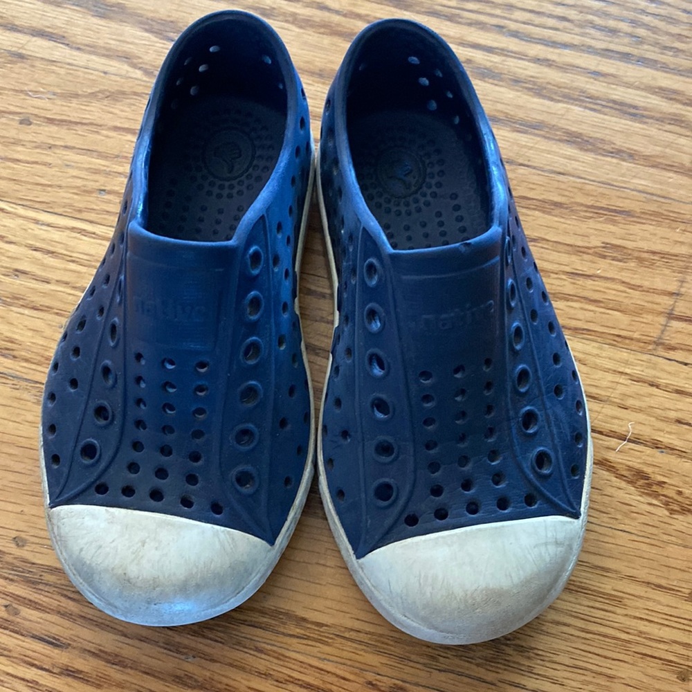 Native Jefferson - Navy - size 7